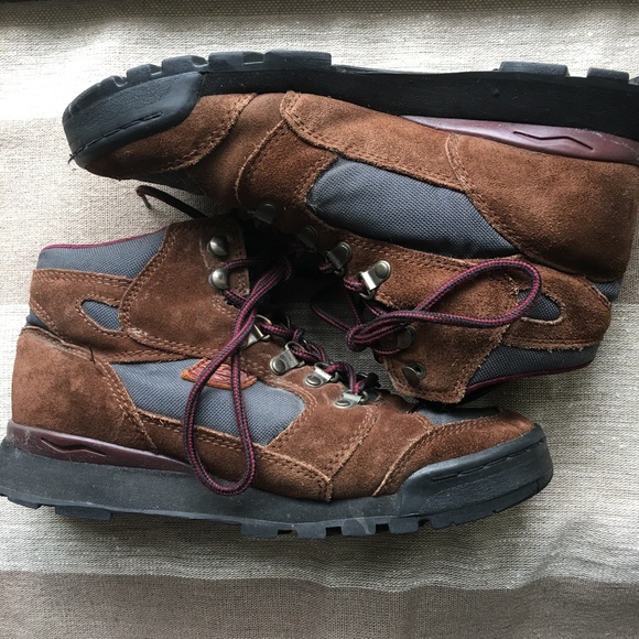 new balance rainier boots